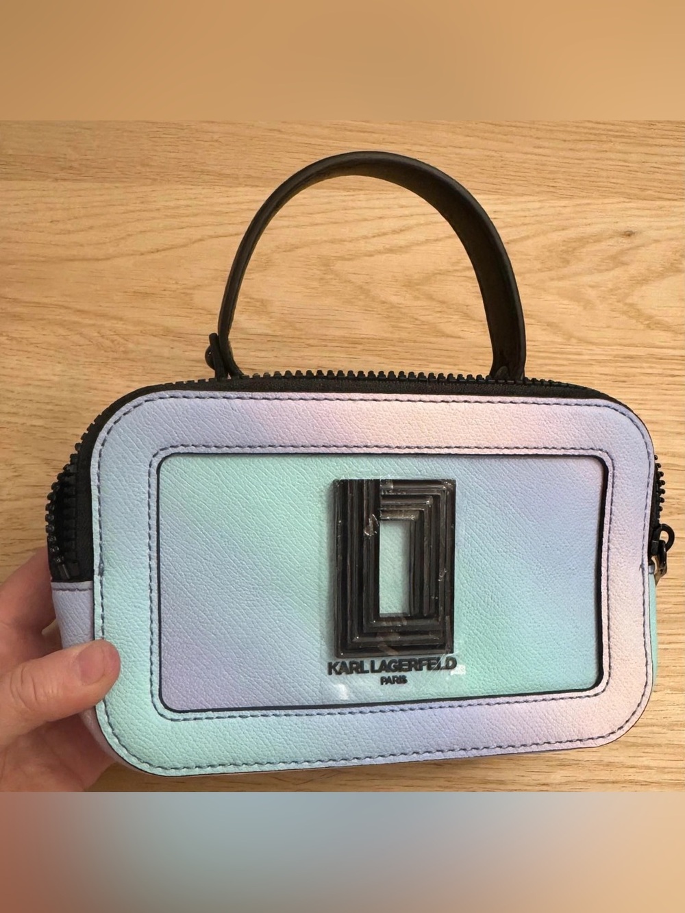 NWOT $198 Karl Lagerfeld Paris Simone Camera  Small Crossbody Bag with Strap